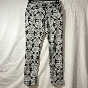 INC Skinny Leg Curvy Fit Black & White Paisley Print Pants